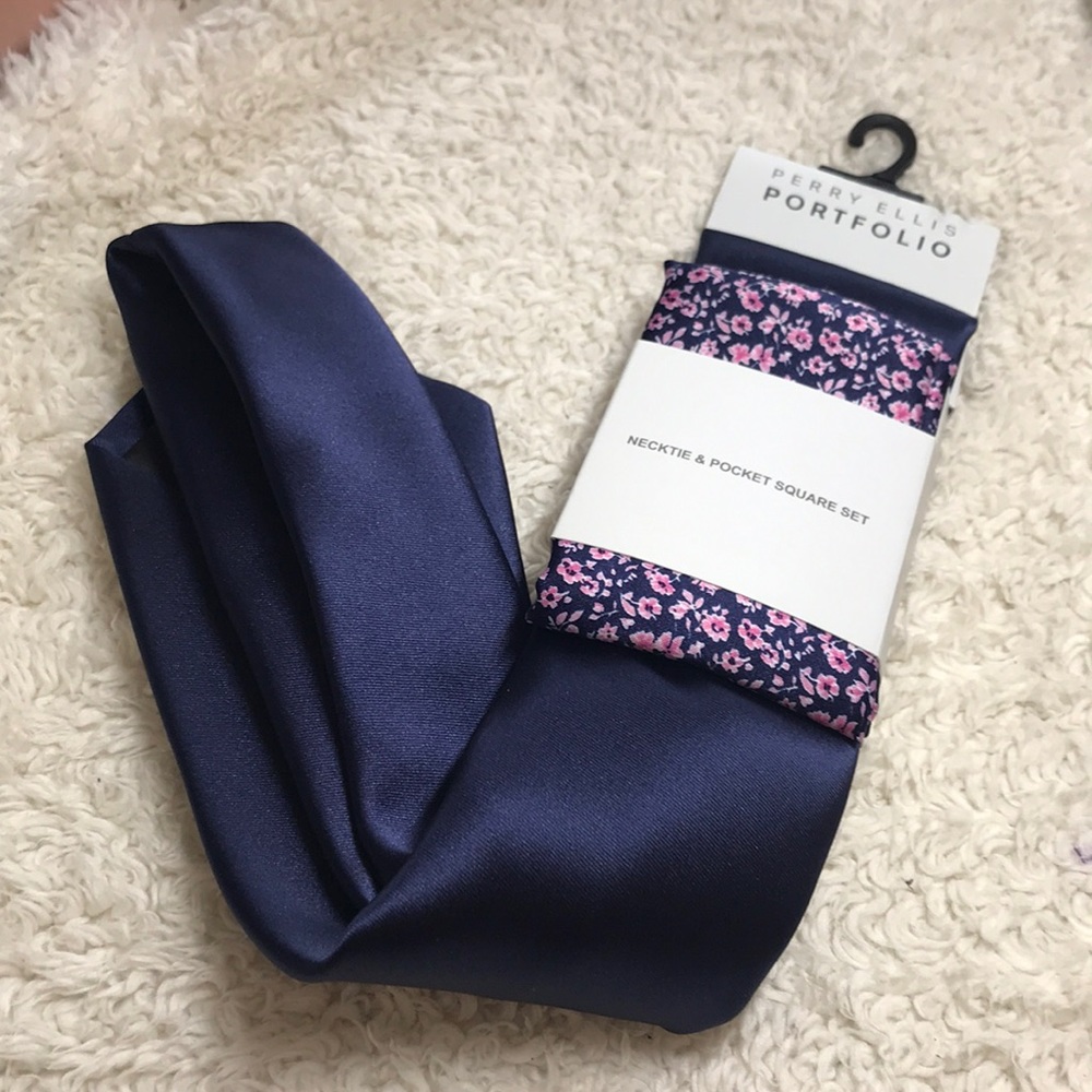 New  PERRY ELLIS PORTFOLIO NECKTIE & POCKET SQUARE SET